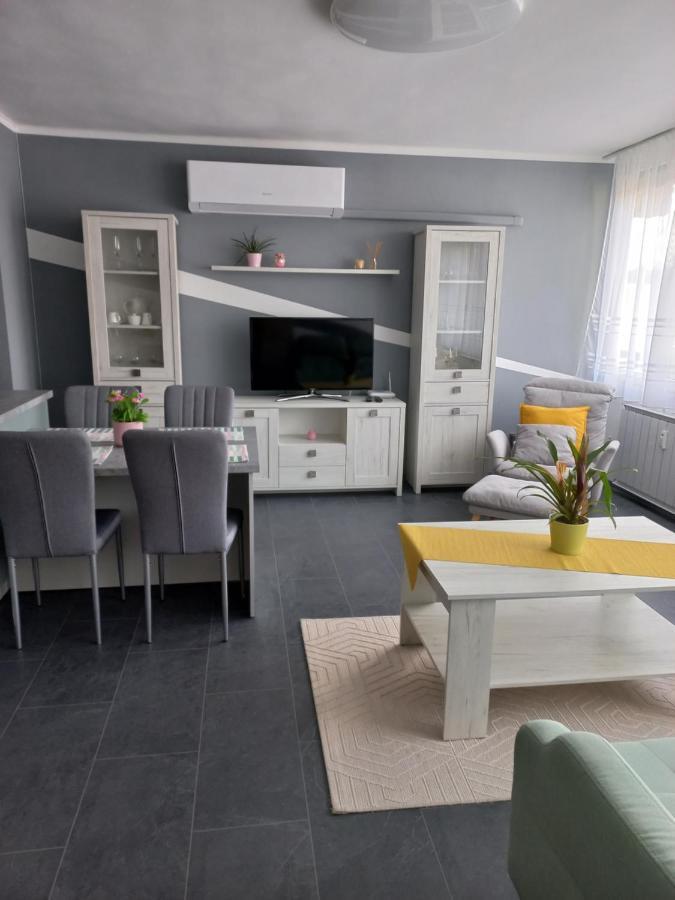 Krisztina Apartman Daire Salgótarján Dış mekan fotoğraf